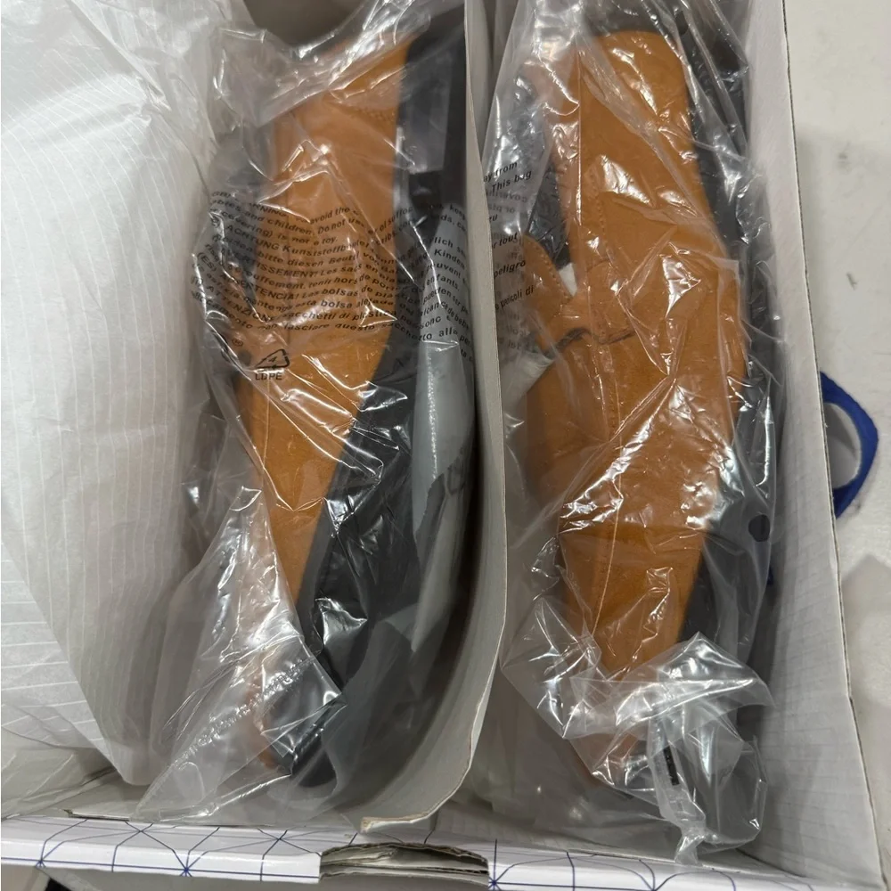 Call It Spring Tan Bargerholt Loafers with Chain Accent Men Size 9.5 New